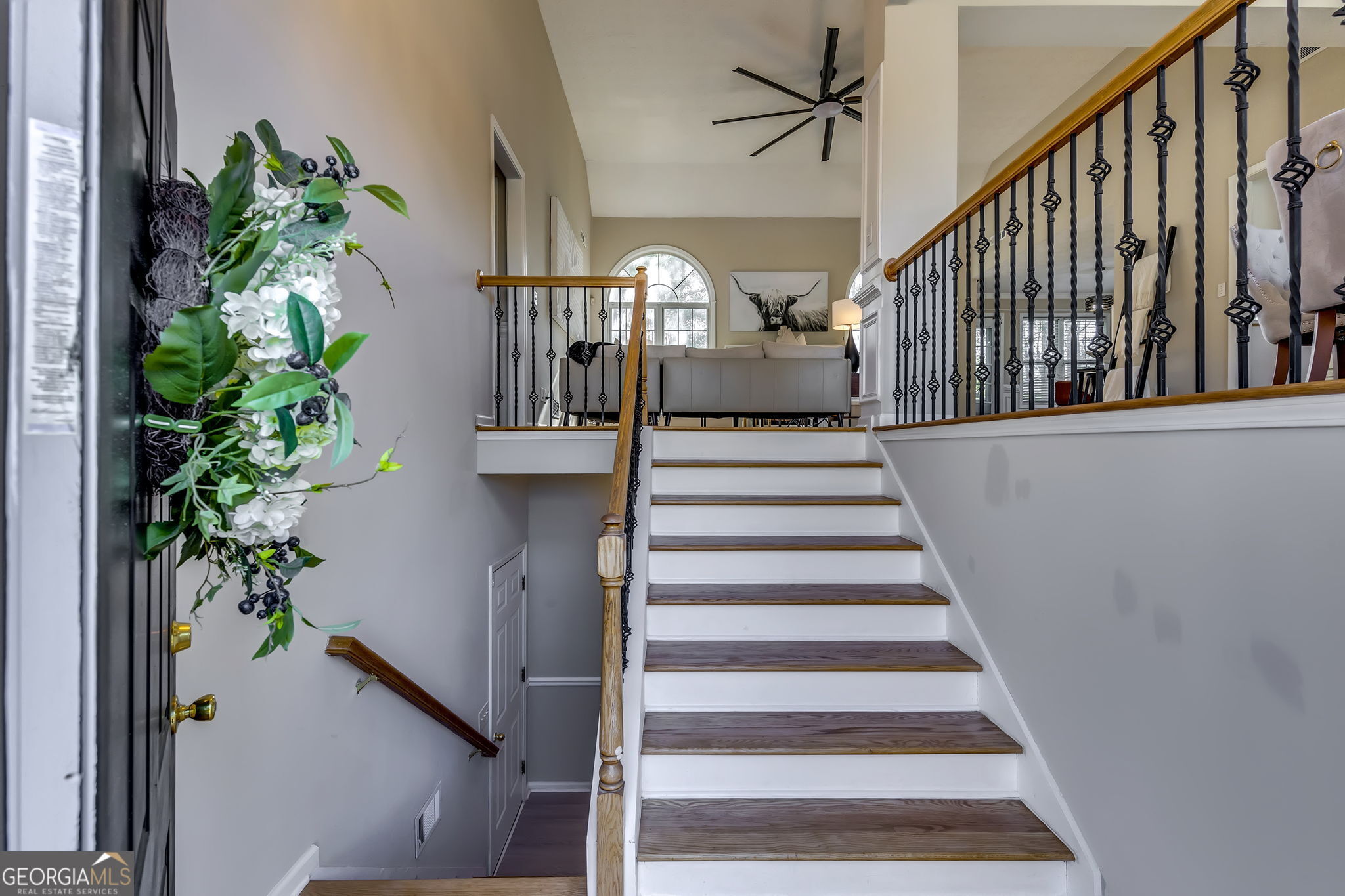 586 Ribbon Lane