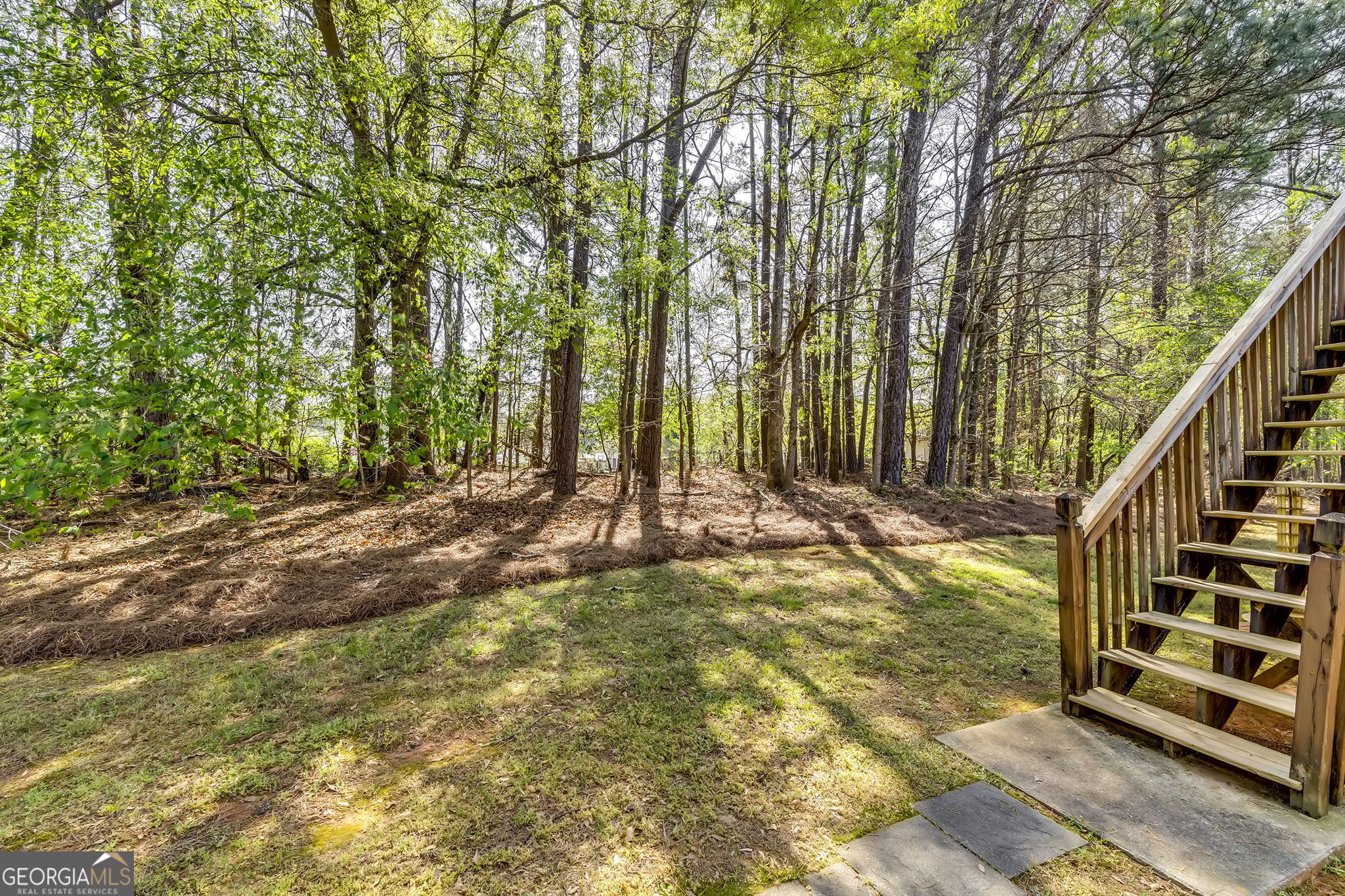 586 Ribbon Lane