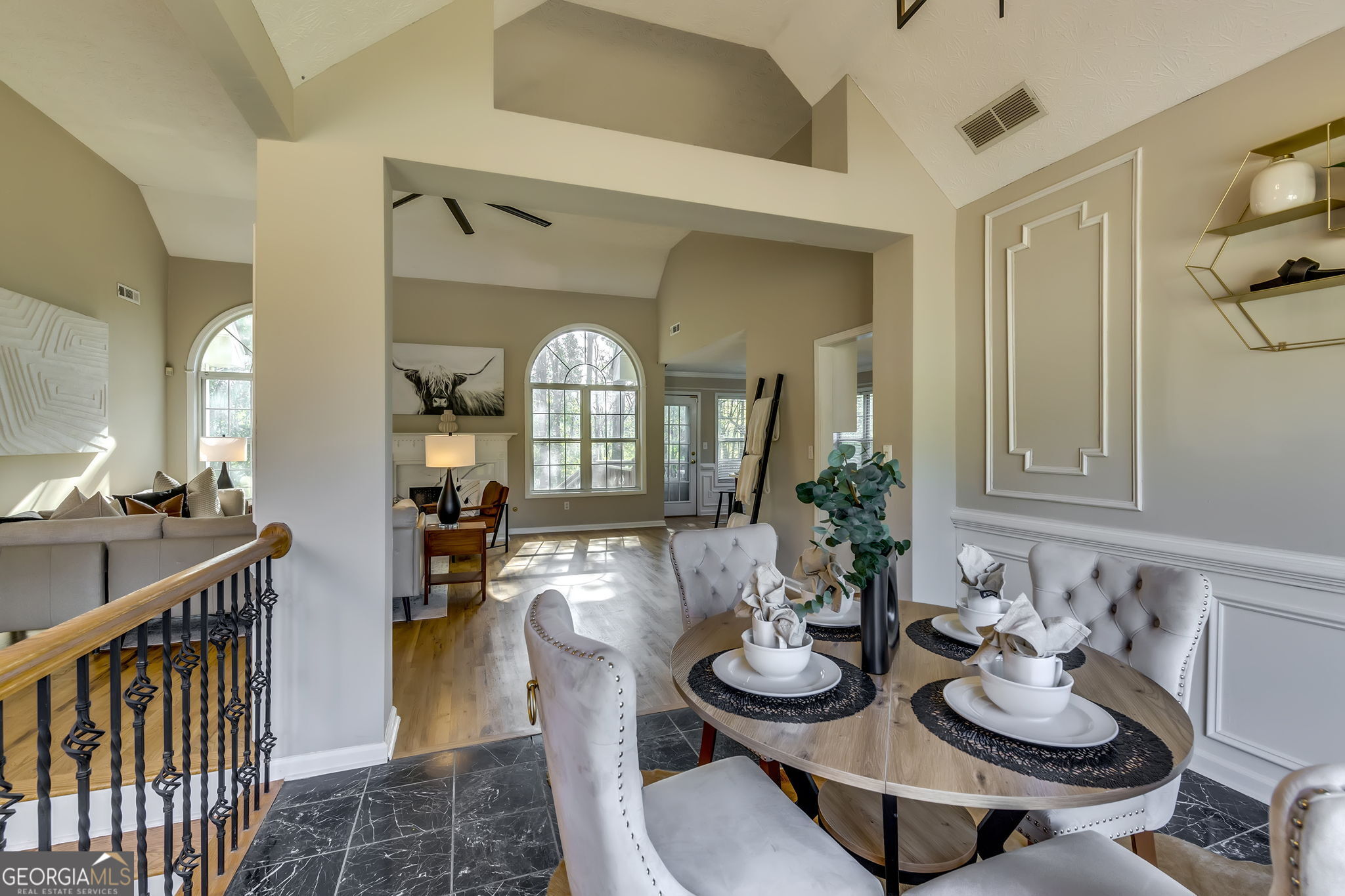 586 Ribbon Lane