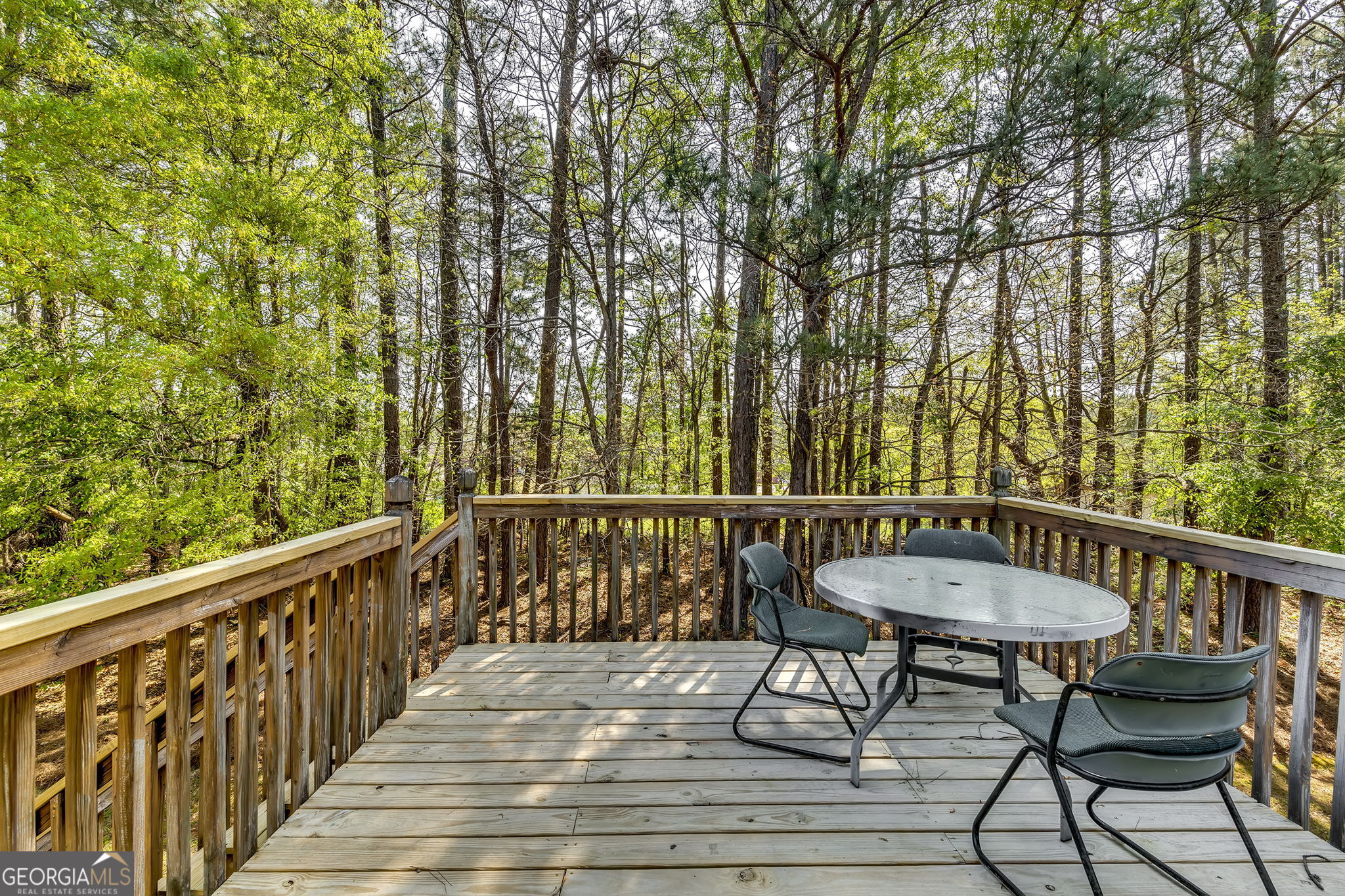 586 Ribbon Lane