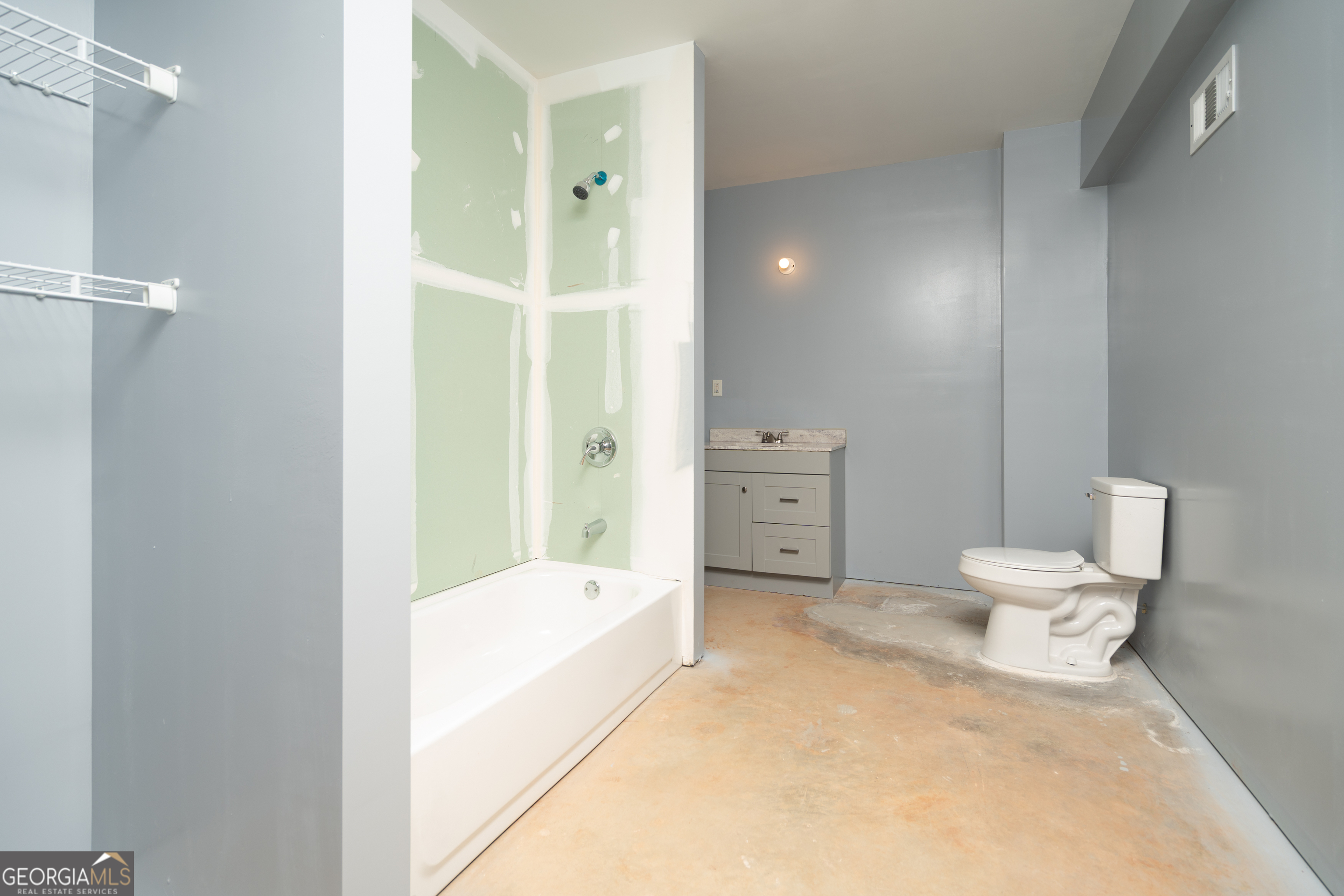 2651 Weatherstone Circle SE