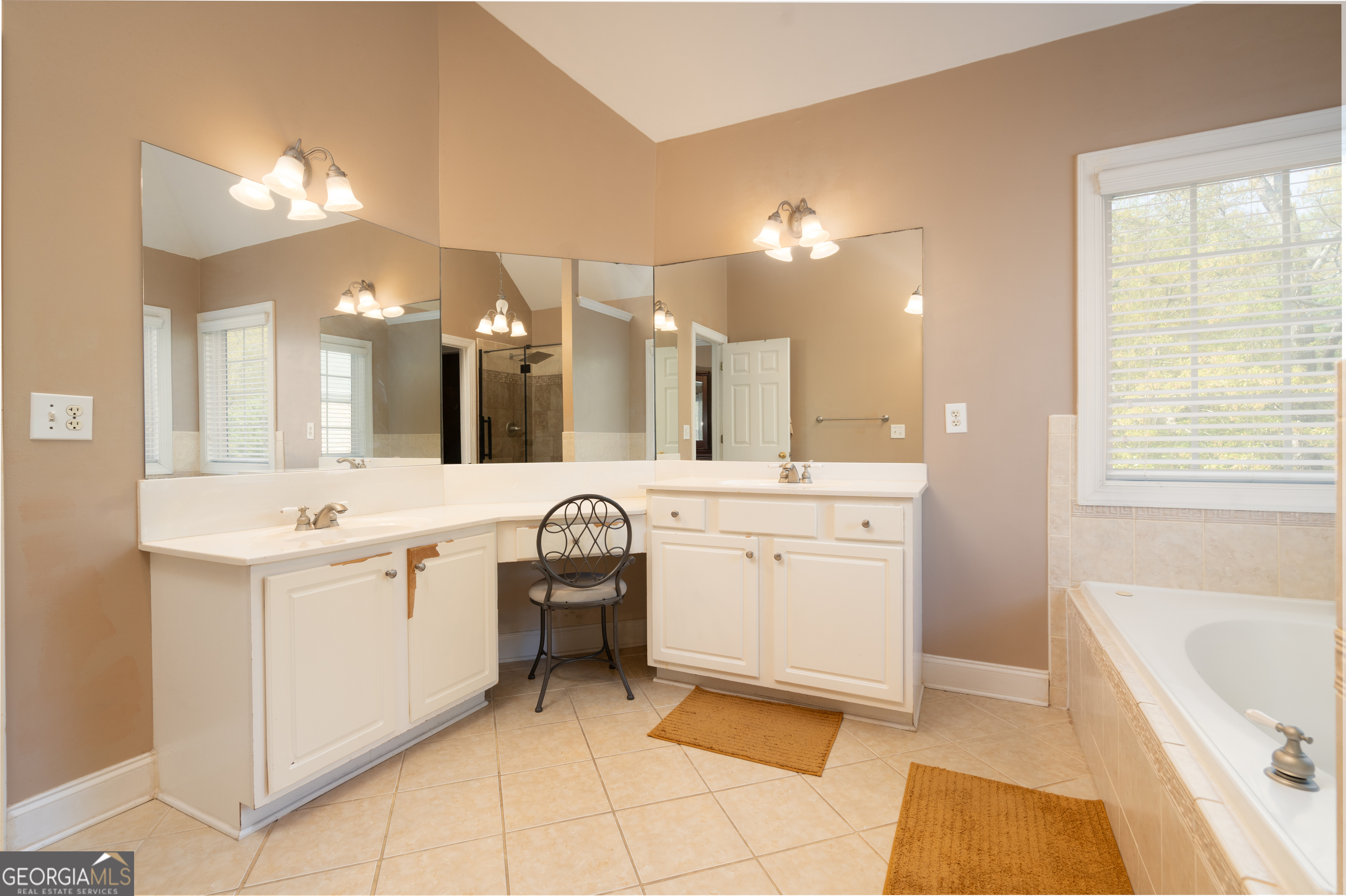 2651 Weatherstone Circle SE