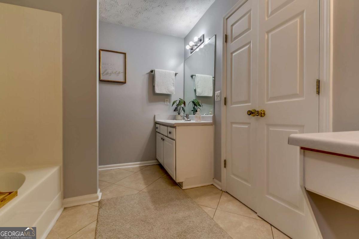6474 Alford Circle