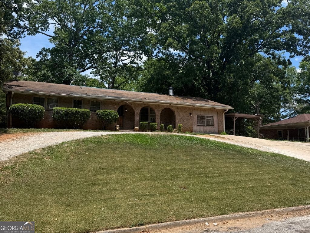 2556 Williamsburg Drive