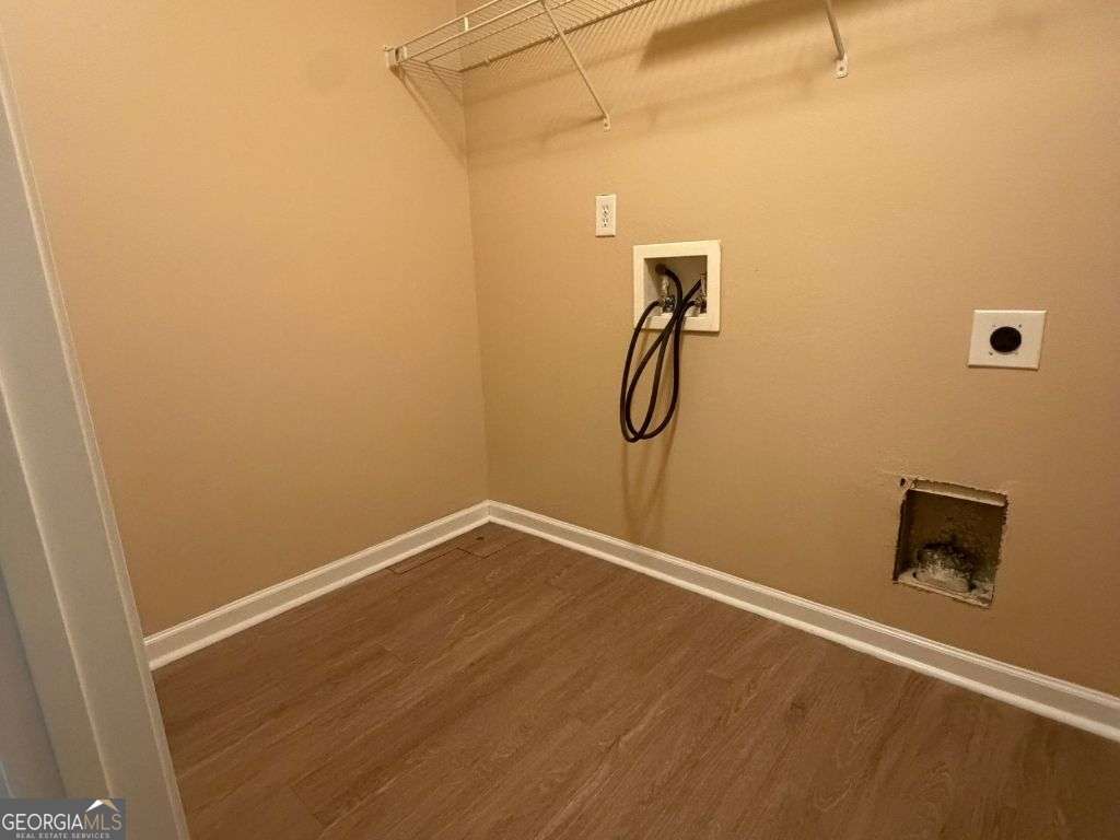 6959 Rogers Point