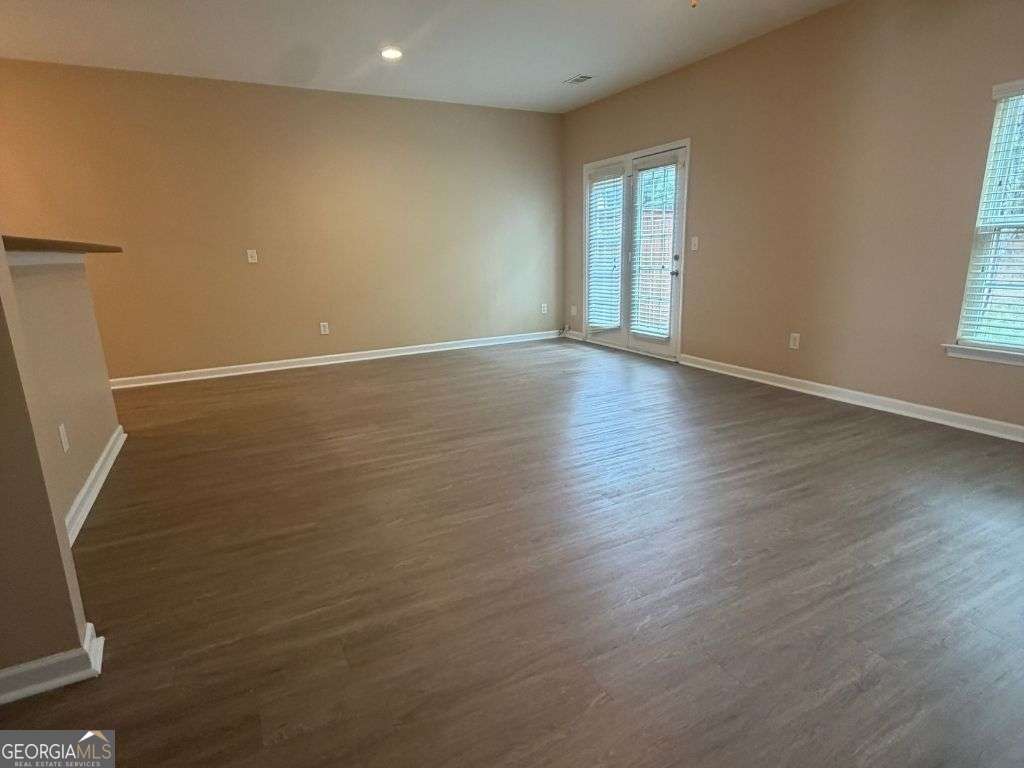 6959 Rogers Point