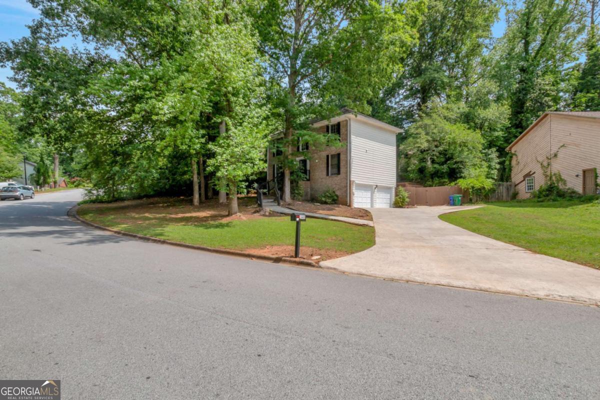 1449 Golf Link Drive