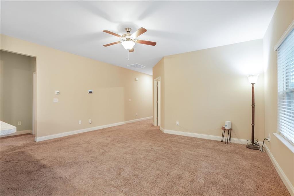 2147 Red Oak Circle