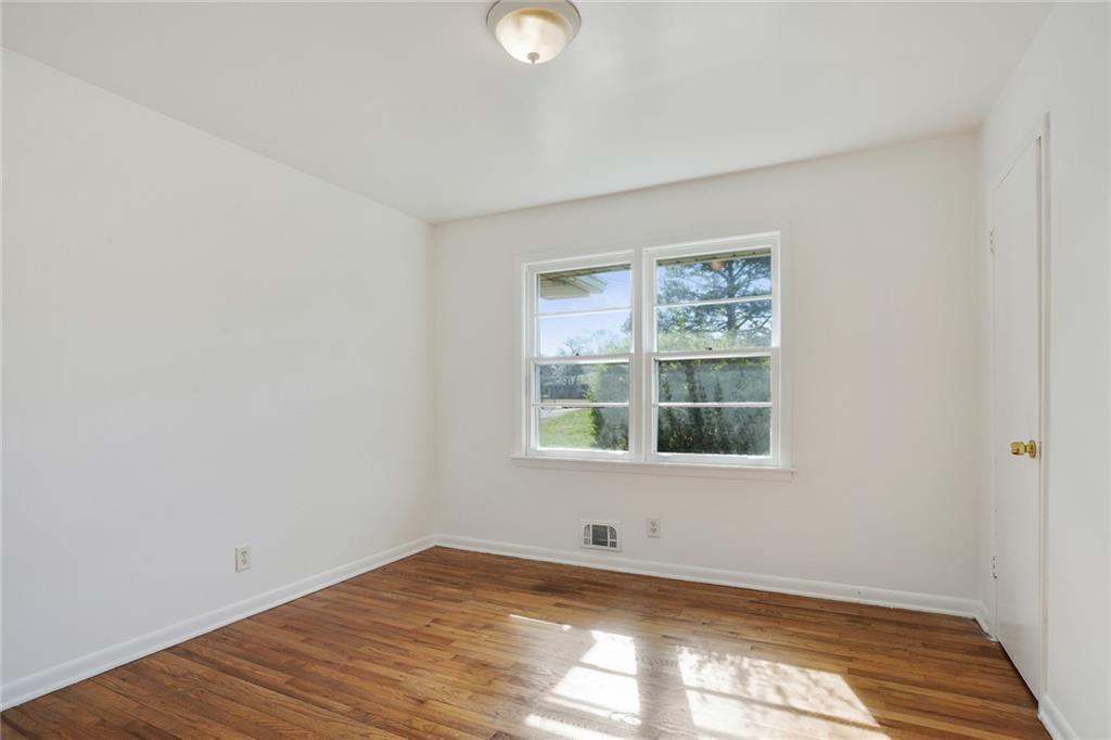 5205 Dunmoreland Court