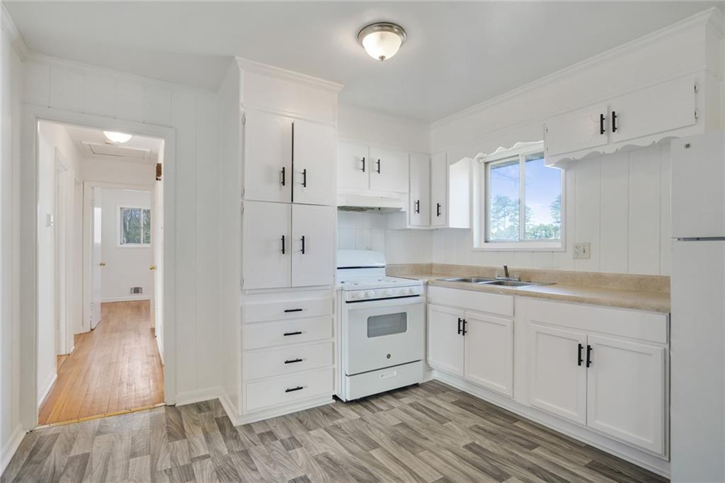 5205 Dunmoreland Court