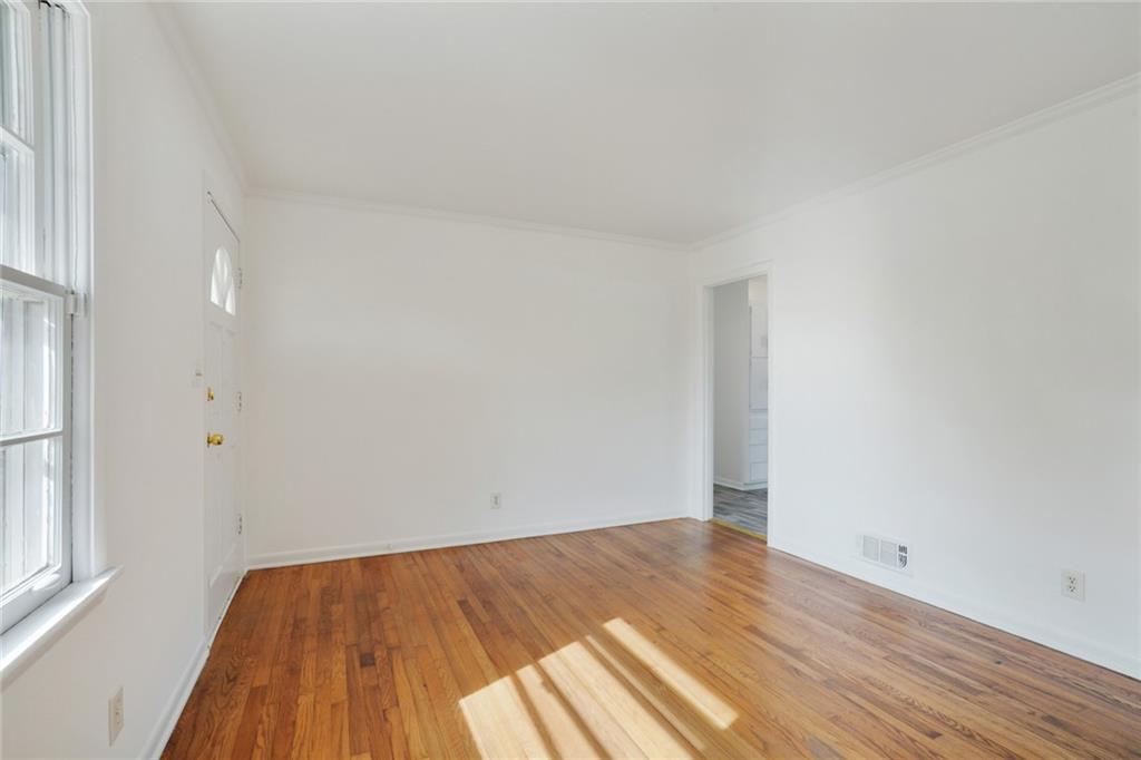 5205 Dunmoreland Court