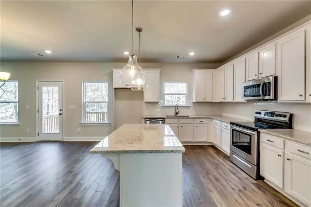 407 Shoals Trail
