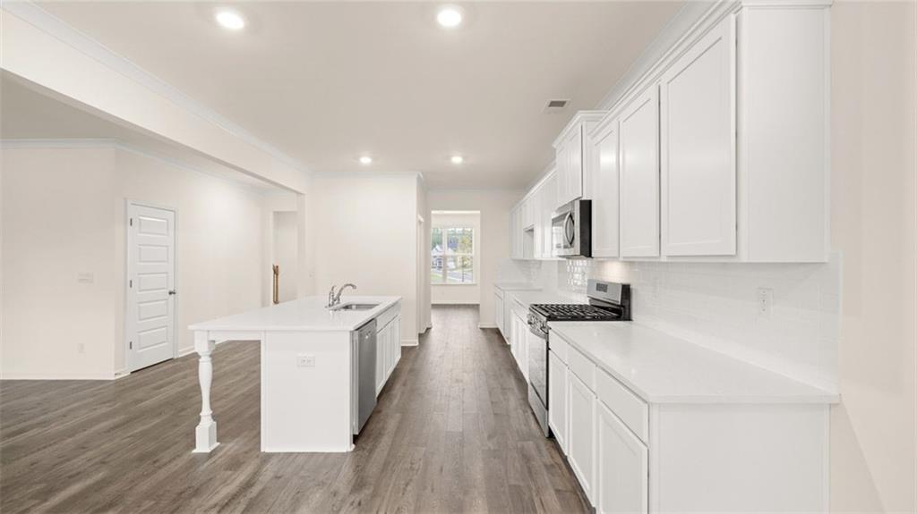 989 BLUE JUNIPER Circle