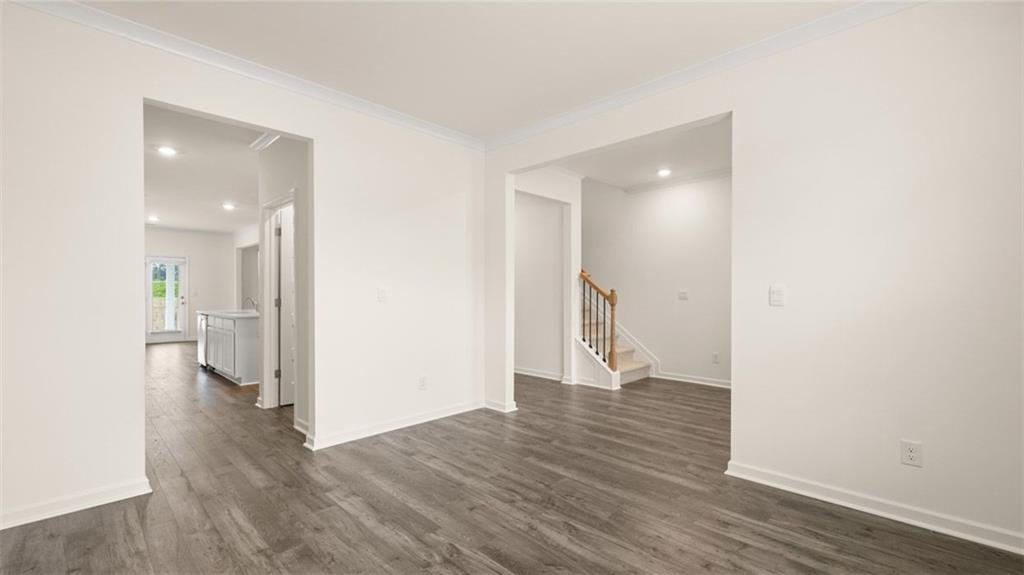 989 BLUE JUNIPER Circle