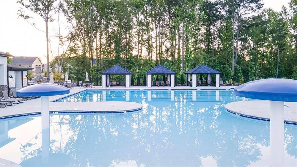 989 BLUE JUNIPER Circle