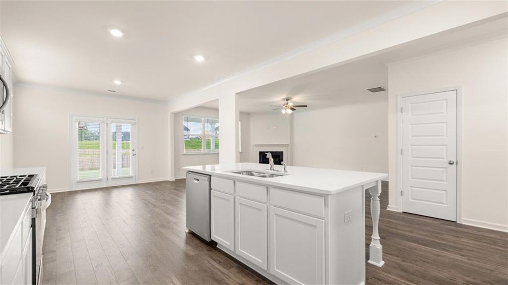989 BLUE JUNIPER Circle