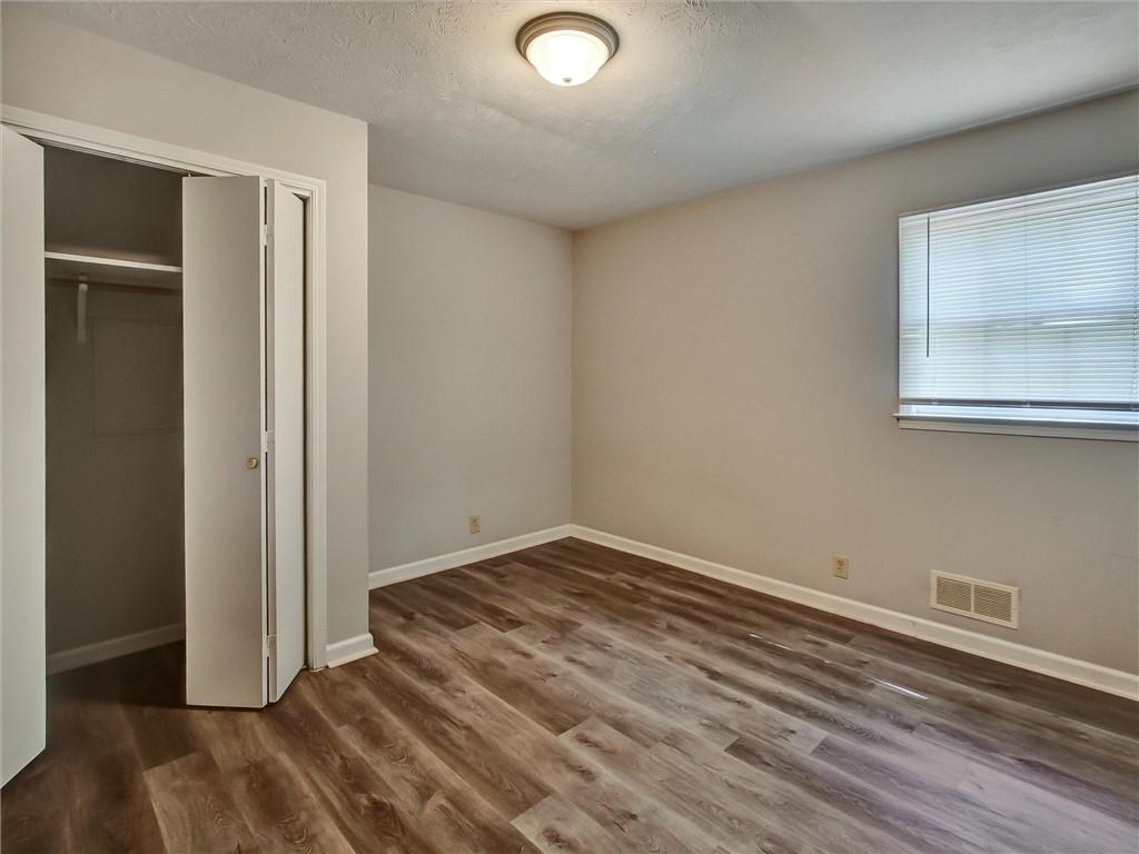 5470 Chanterella Court SW