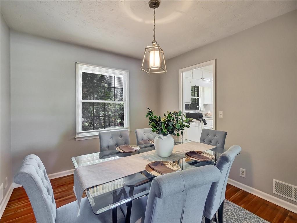 5470 Chanterella Court SW