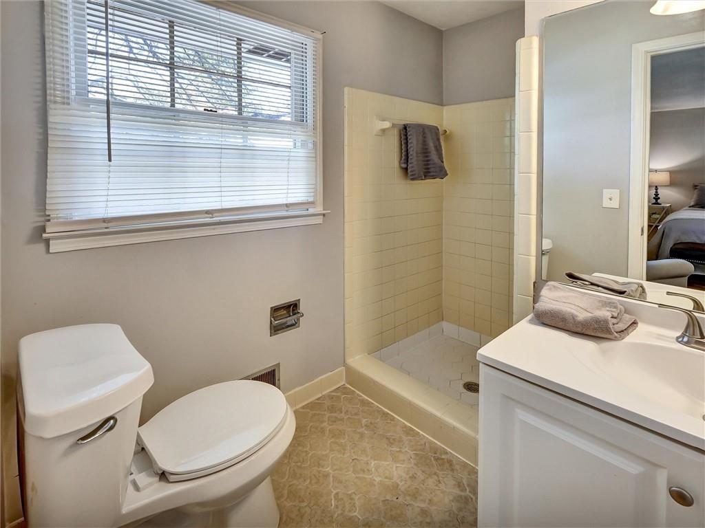 5470 Chanterella Court SW