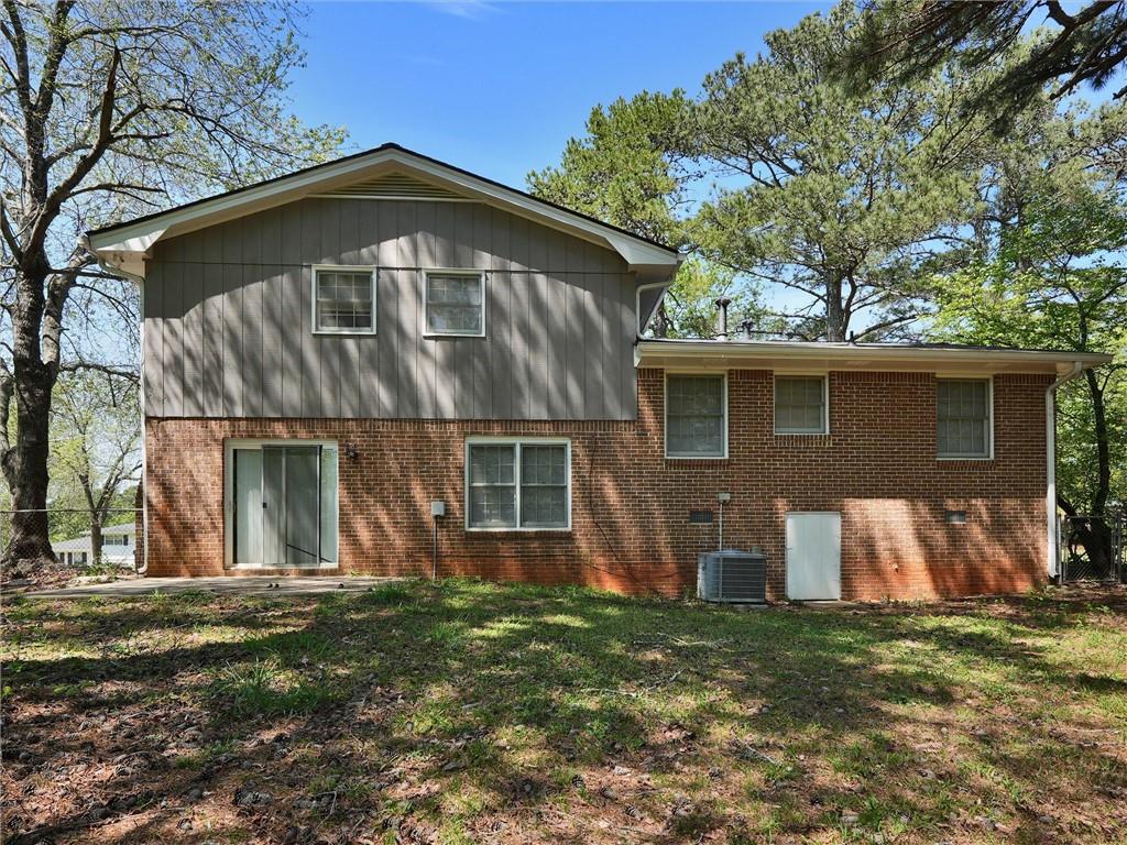 5470 Chanterella Court SW