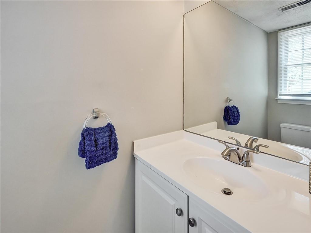 5470 Chanterella Court SW