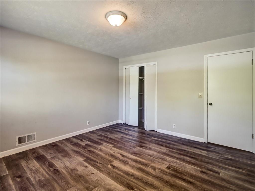 5470 Chanterella Court SW