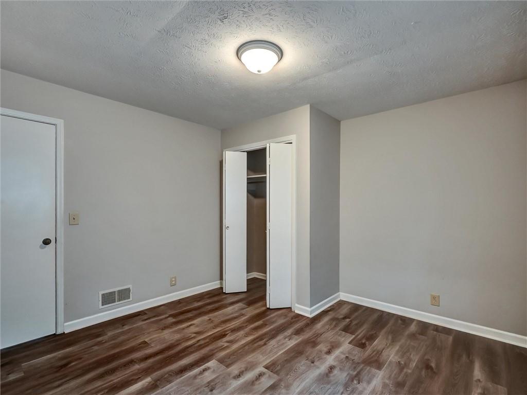 5470 Chanterella Court SW