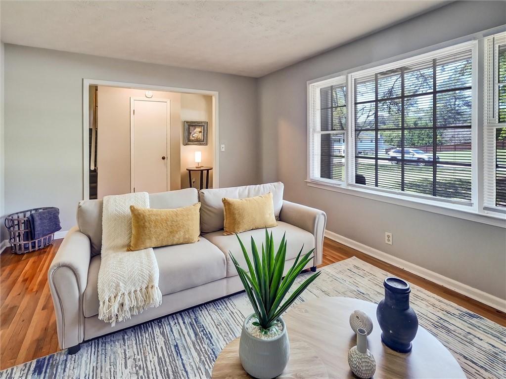 5470 Chanterella Court SW