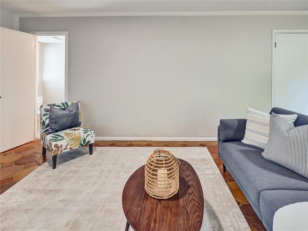 5470 Chanterella Court SW