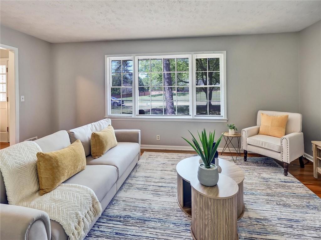 5470 Chanterella Court SW