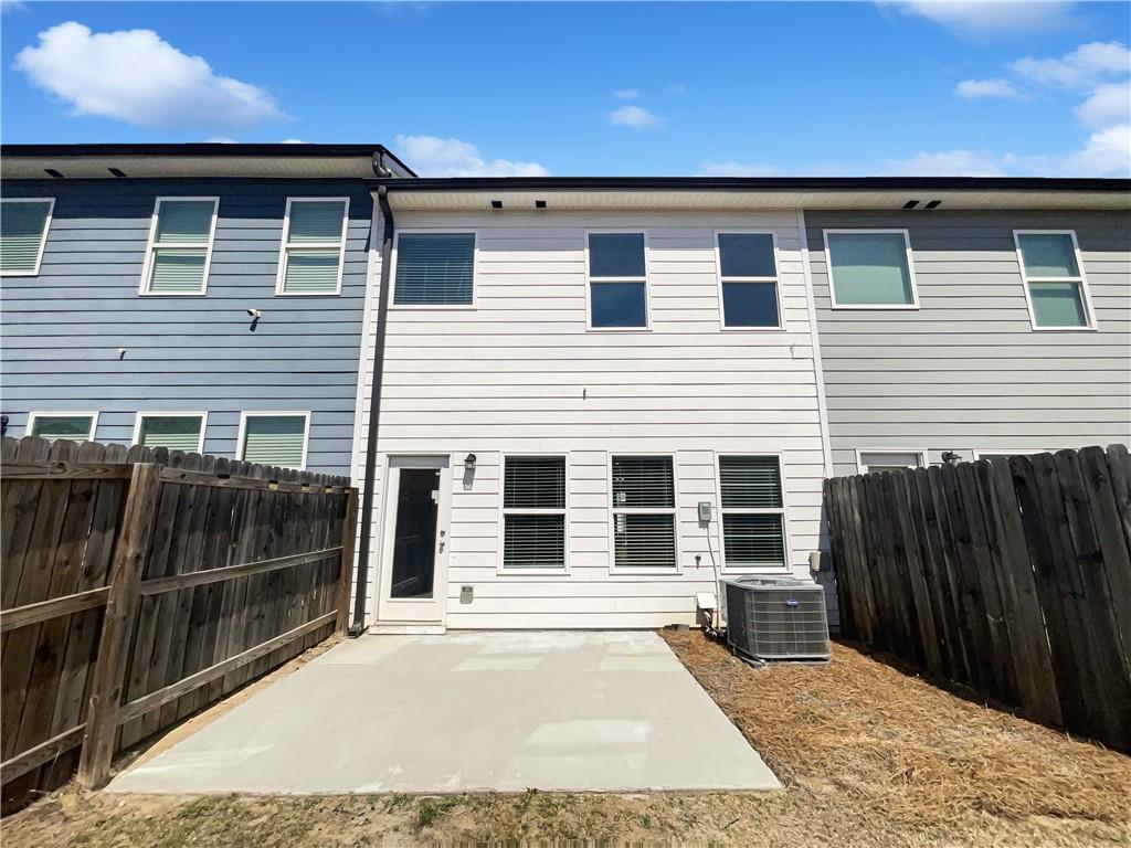 7109 Gladstone Circle