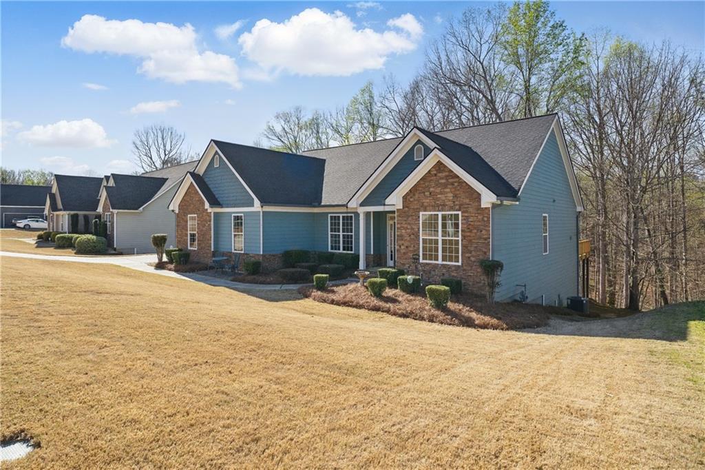 6358 Aarons Way