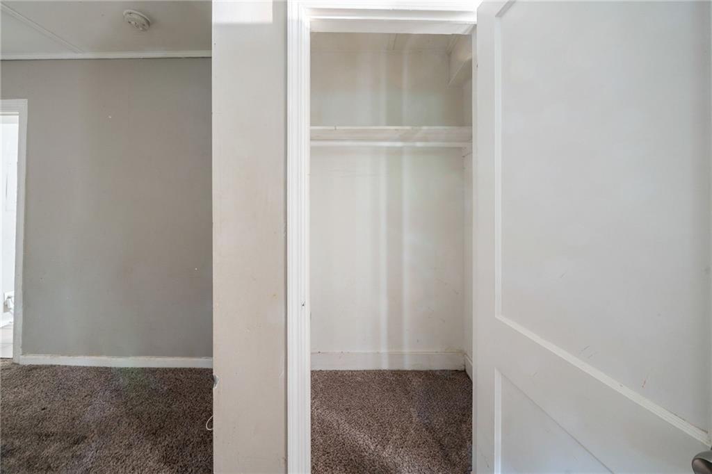 1753 Thomas Terrace