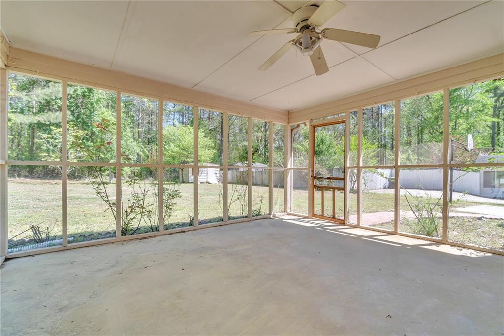 9082 Chestnut Lake Drive