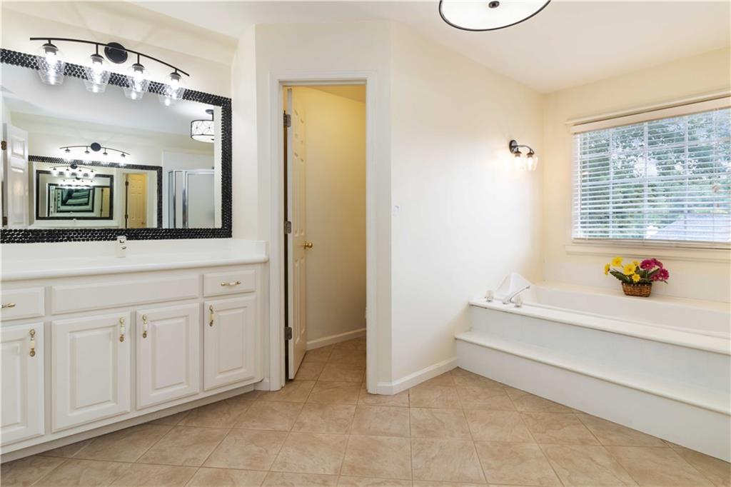 2280 Wildwood Lake Drive