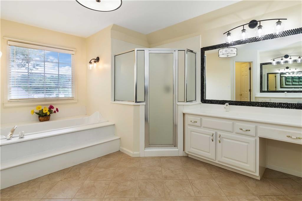 2280 Wildwood Lake Drive