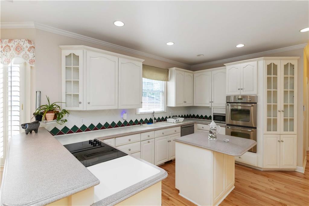 2280 Wildwood Lake Drive