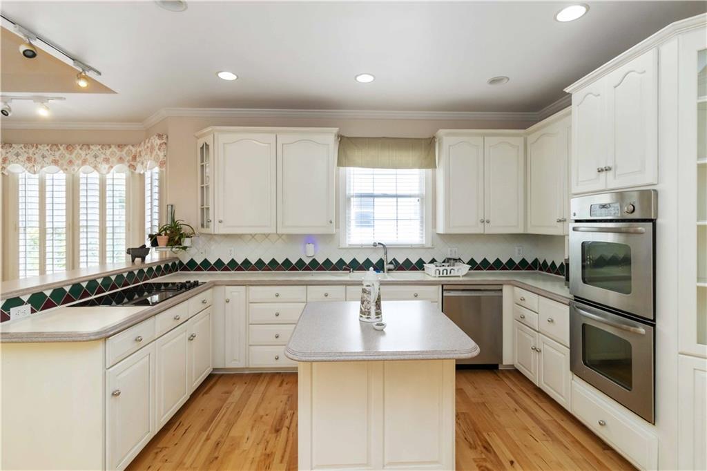 2280 Wildwood Lake Drive