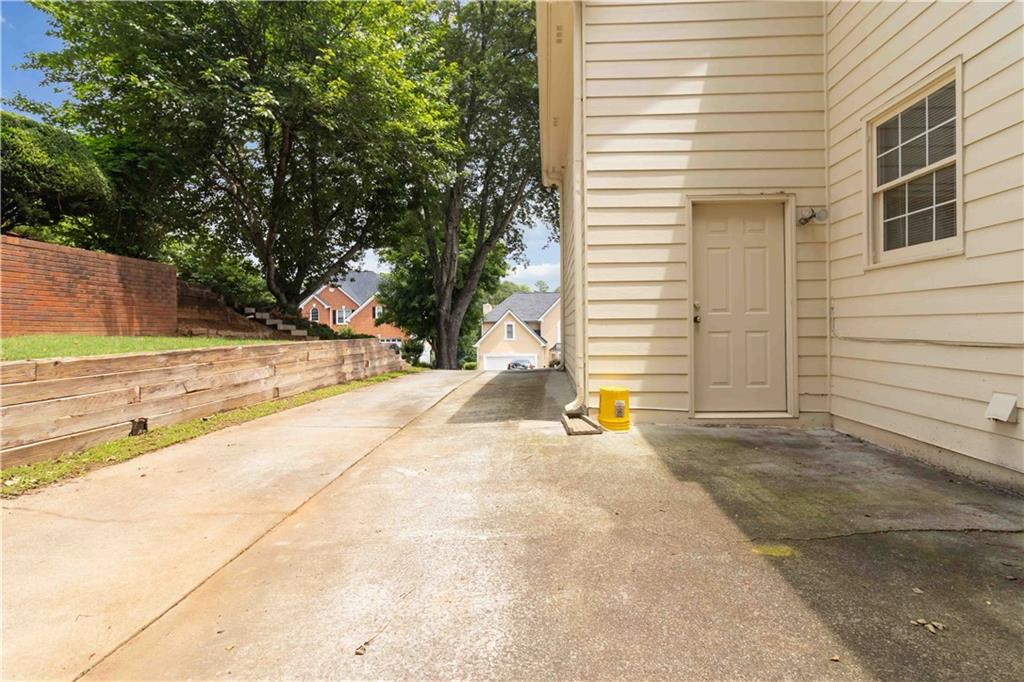 2280 Wildwood Lake Drive