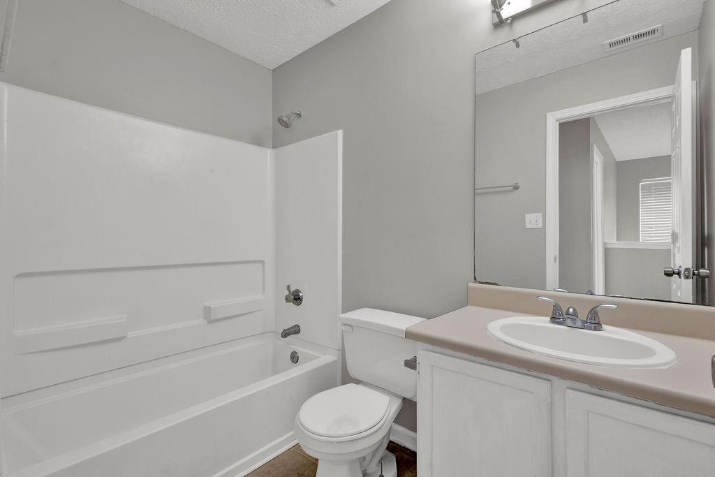 3822 River Ridge Court