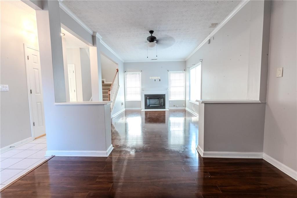 335 Wilma Court SW