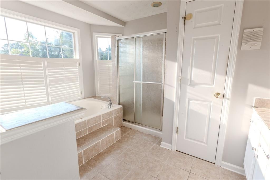 335 Wilma Court SW