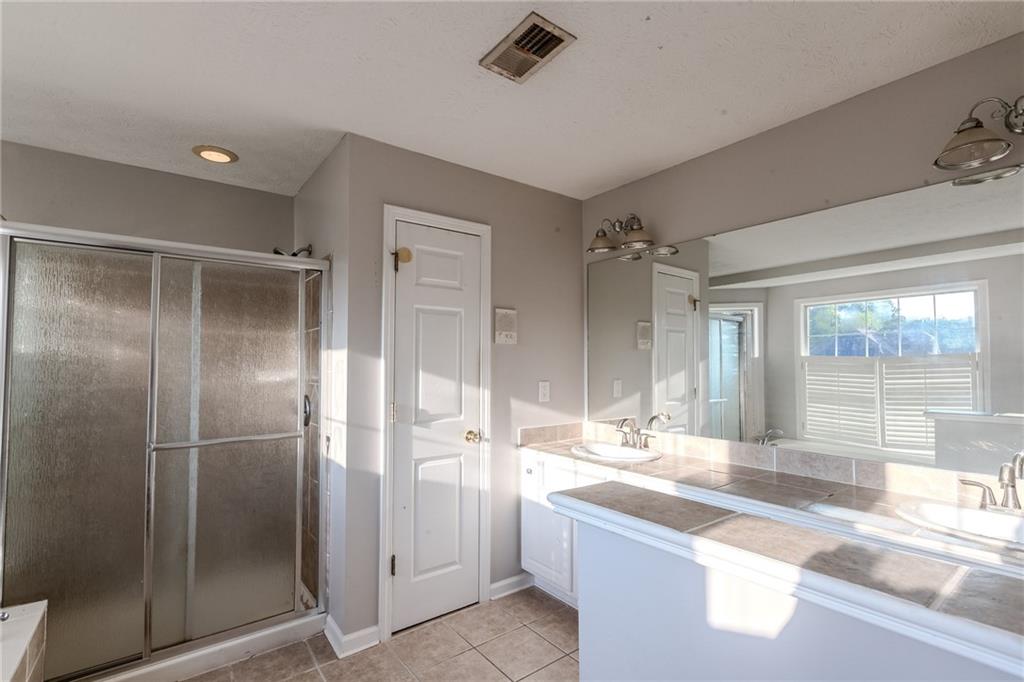 335 Wilma Court SW