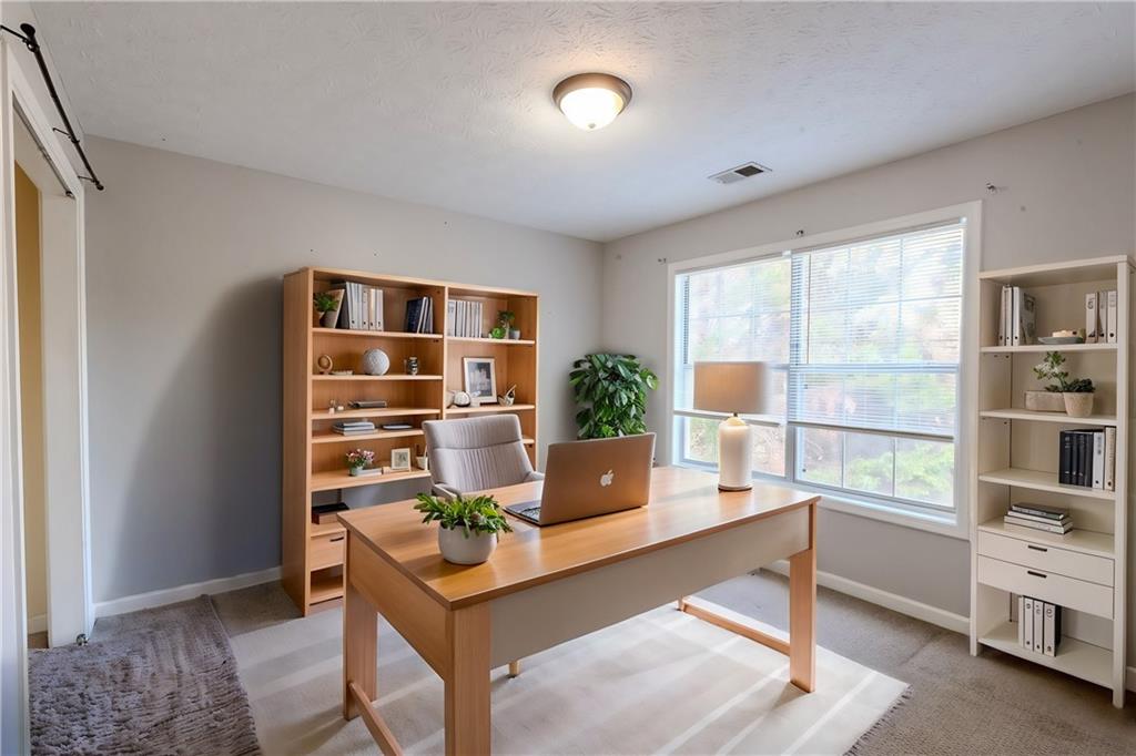 335 Wilma Court SW