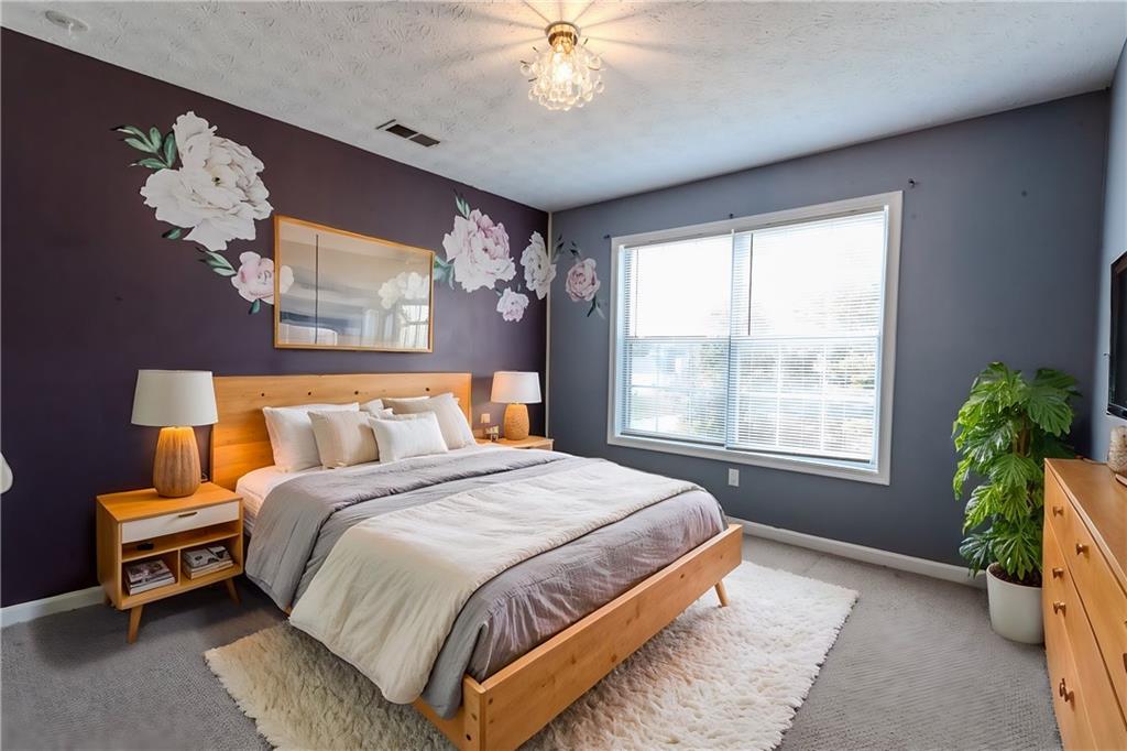 335 Wilma Court SW