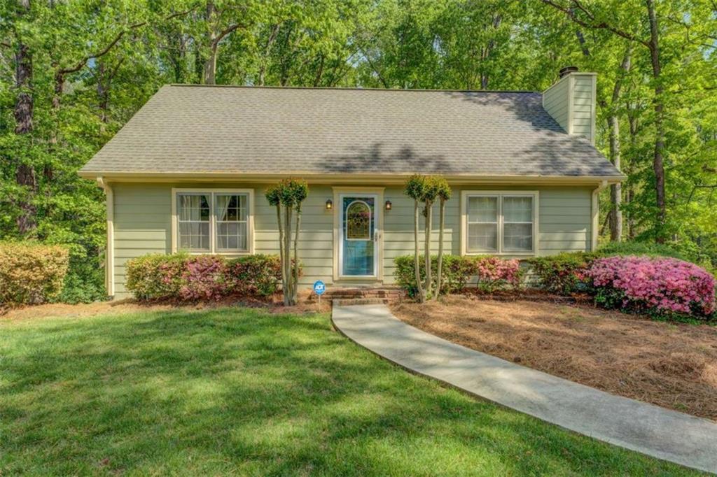 3957 Woodland Circle