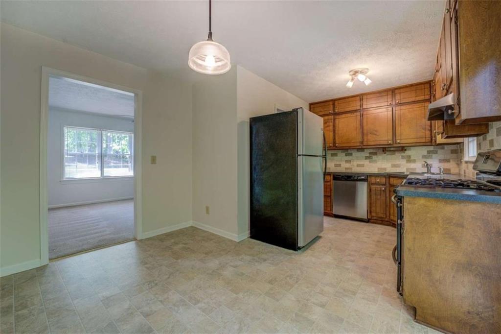 3957 Woodland Circle