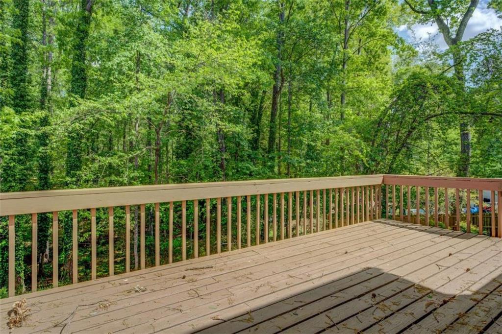 3957 Woodland Circle