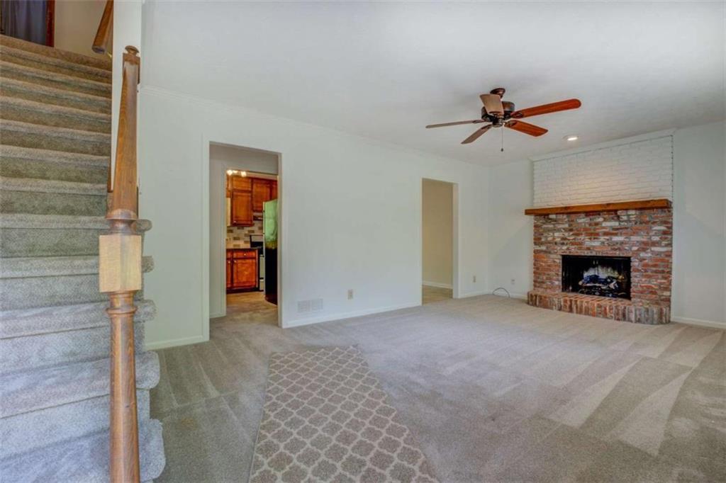 3957 Woodland Circle