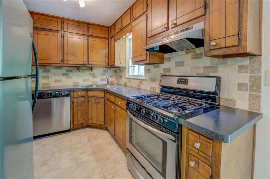 3957 Woodland Circle